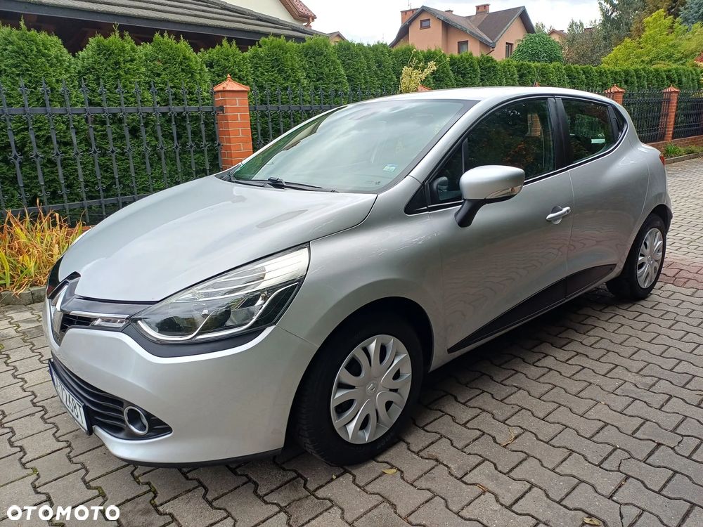 Renault Clio 1.2 16V 75 TomTom Edition - 12