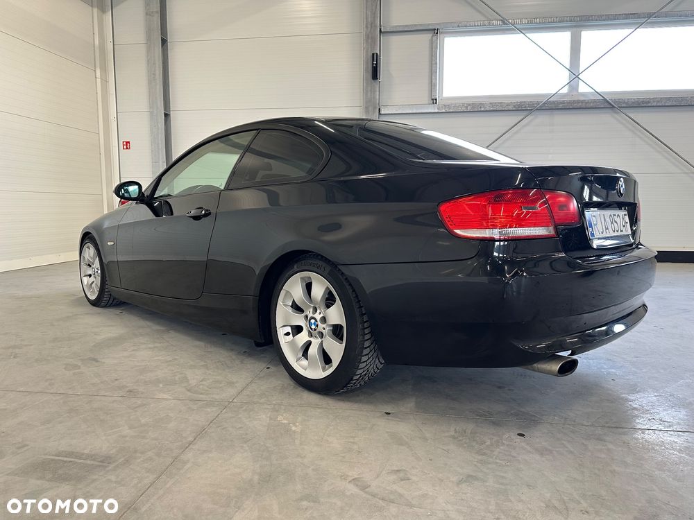 BMW Seria 3 320d DPF - 12