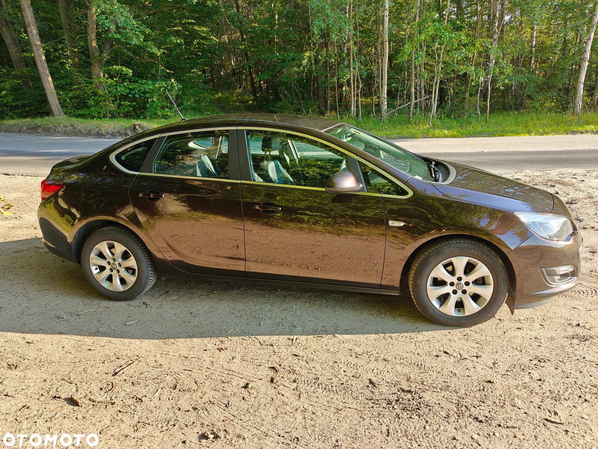 Opel Astra IV 1.4 T EU6 - 4
