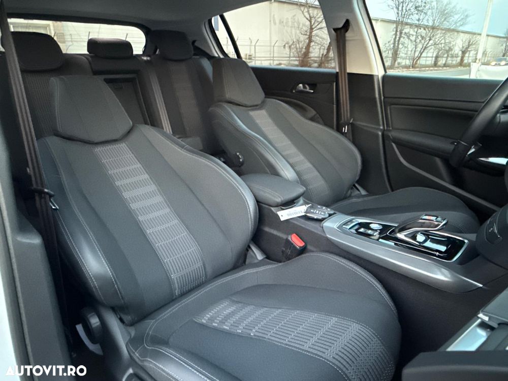 Peugeot 308 PureTech 130 GPF EAT8 Stop & Start Allure - 27