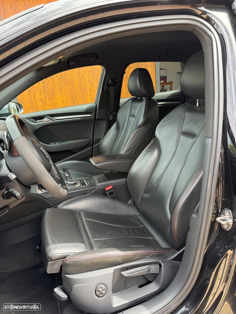 Audi RS3 Sportback 2.5 TFSI quattro S tronic - 12