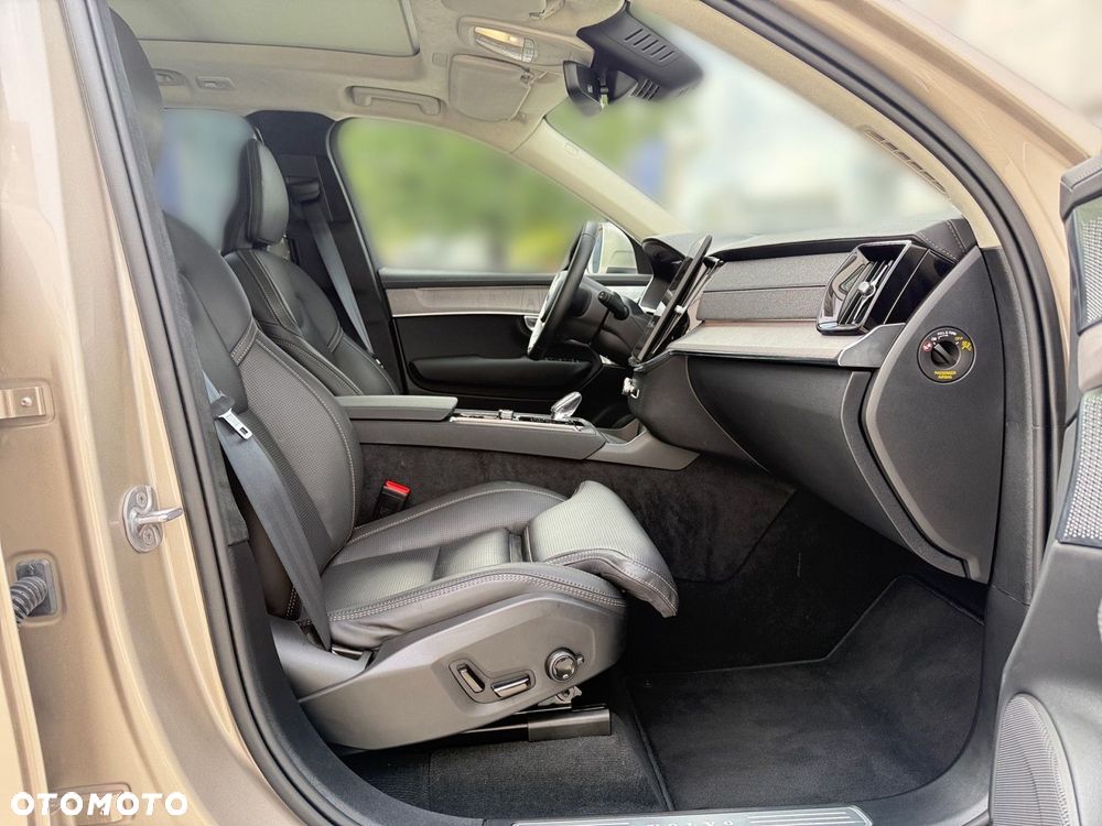 Volvo XC 90 - 29