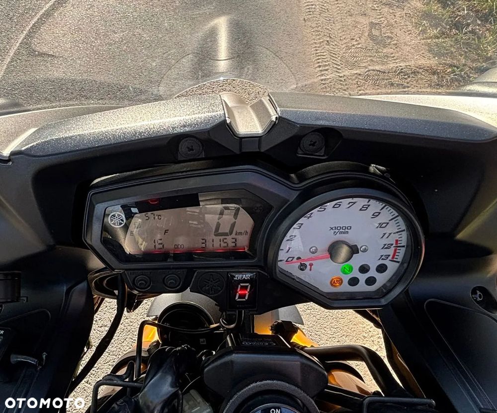 Yamaha FZ8 - 7