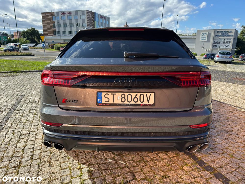 Audi SQ8 - 9