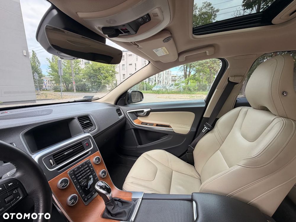 Volvo S60 T5 Geartronic Momentum - 8