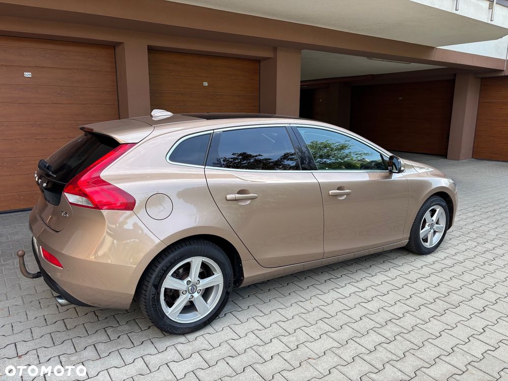 Volvo V40 T3 Summum - 4