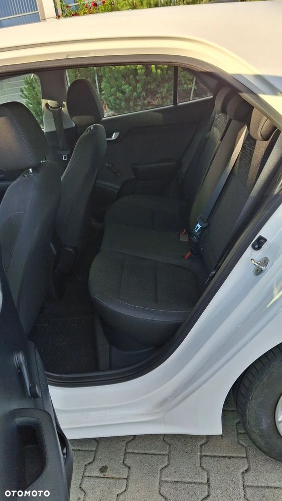Kia Rio 1.2 L - 15