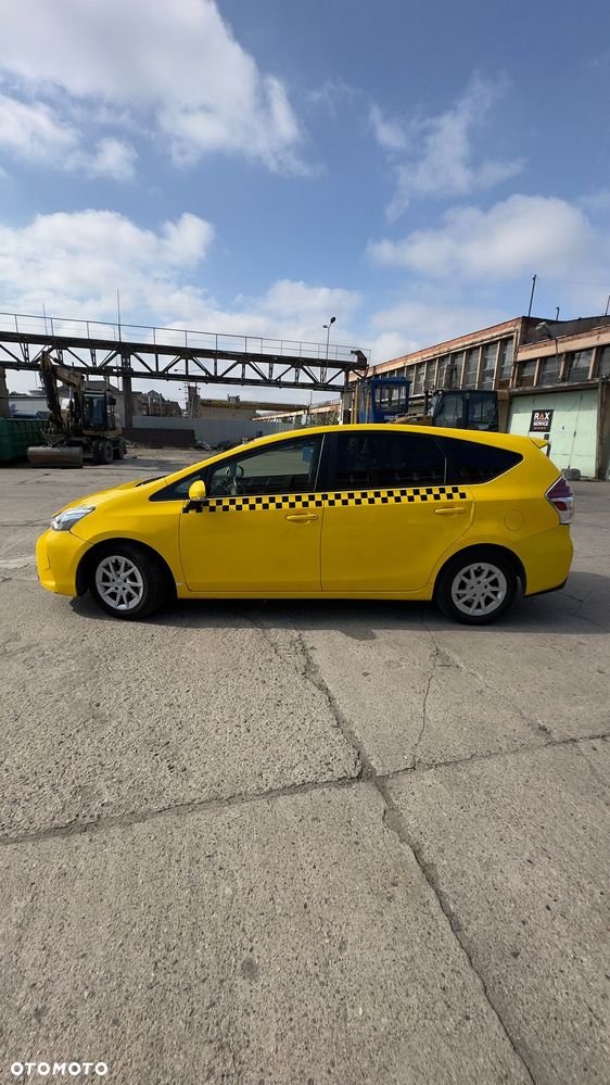 Toyota Prius+ (Hybrid) - 9