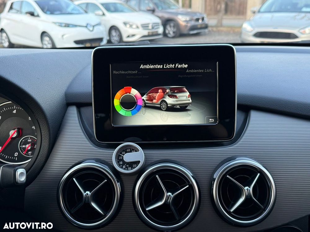 Mercedes-Benz B 180 d 7G-DCT - 14