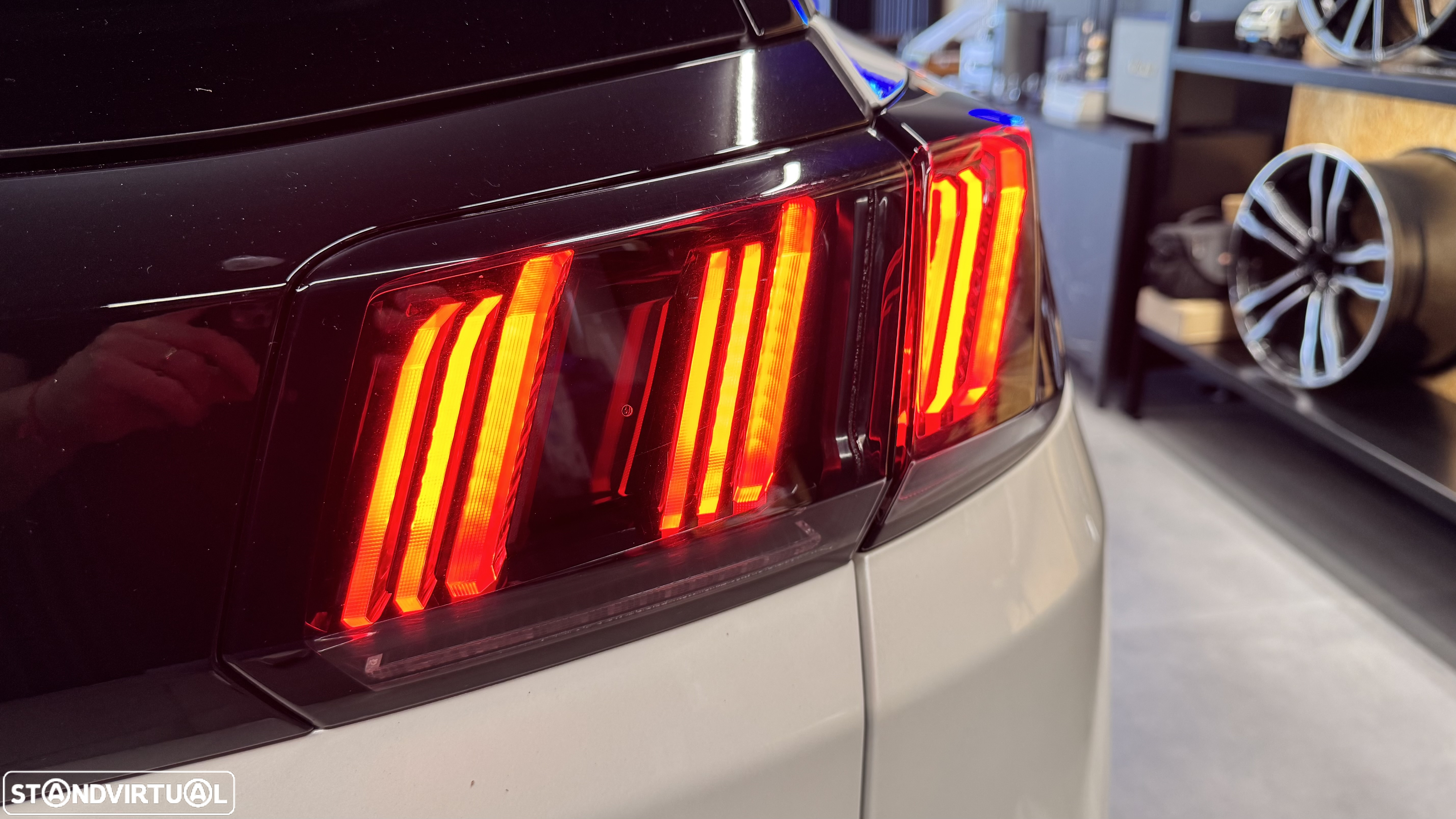 Peugeot 3008 1.6 Hybrid GT Pack e-EAT8 - 12