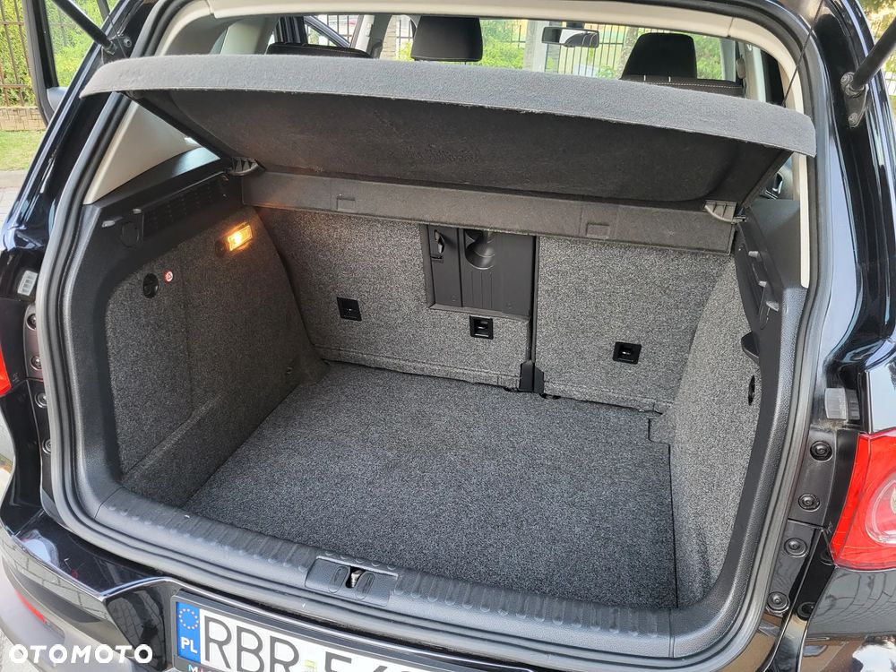 Volkswagen Tiguan - 32