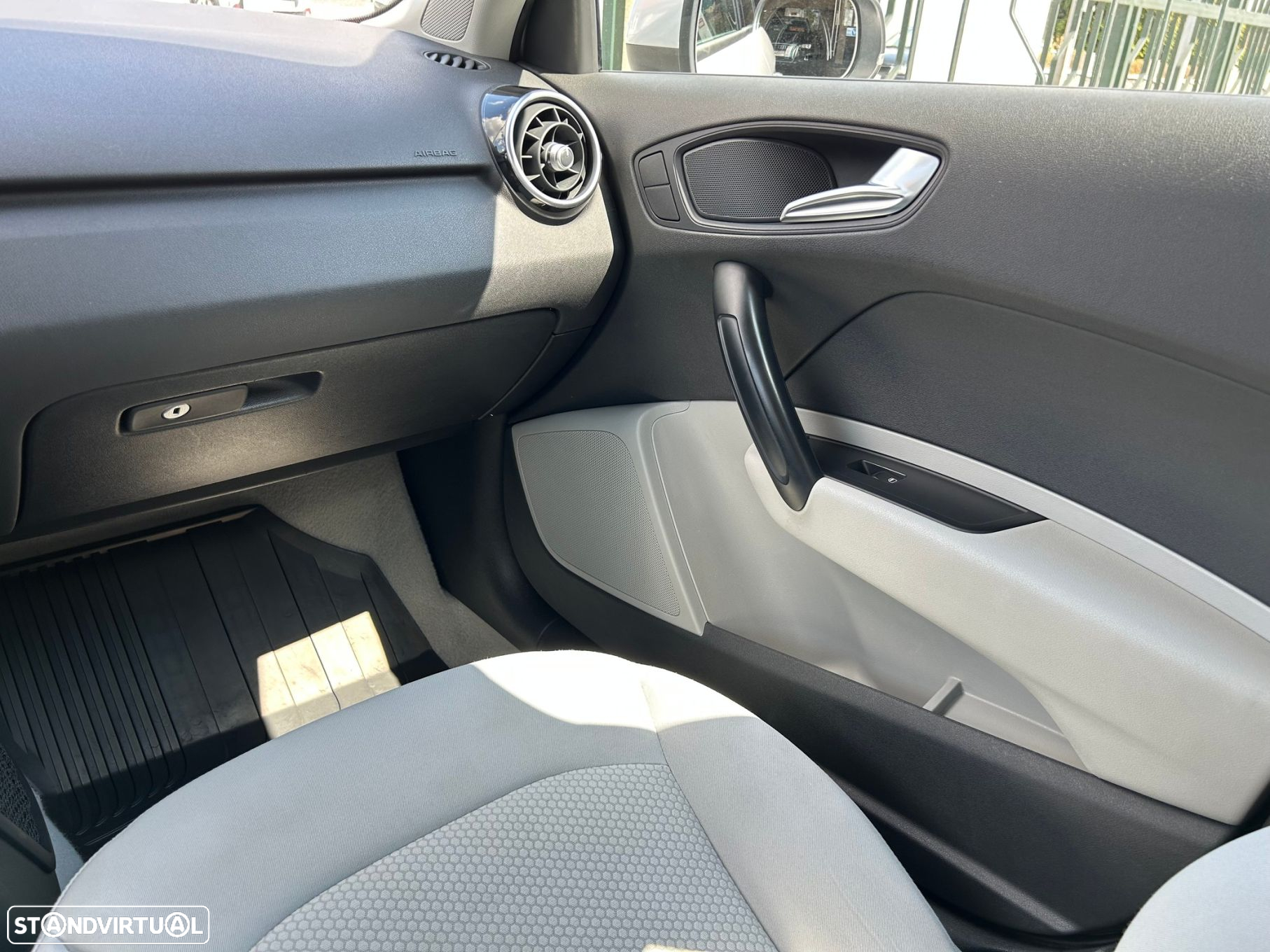 Audi A1 Sportback 1.2 TFSI Attraction - 26