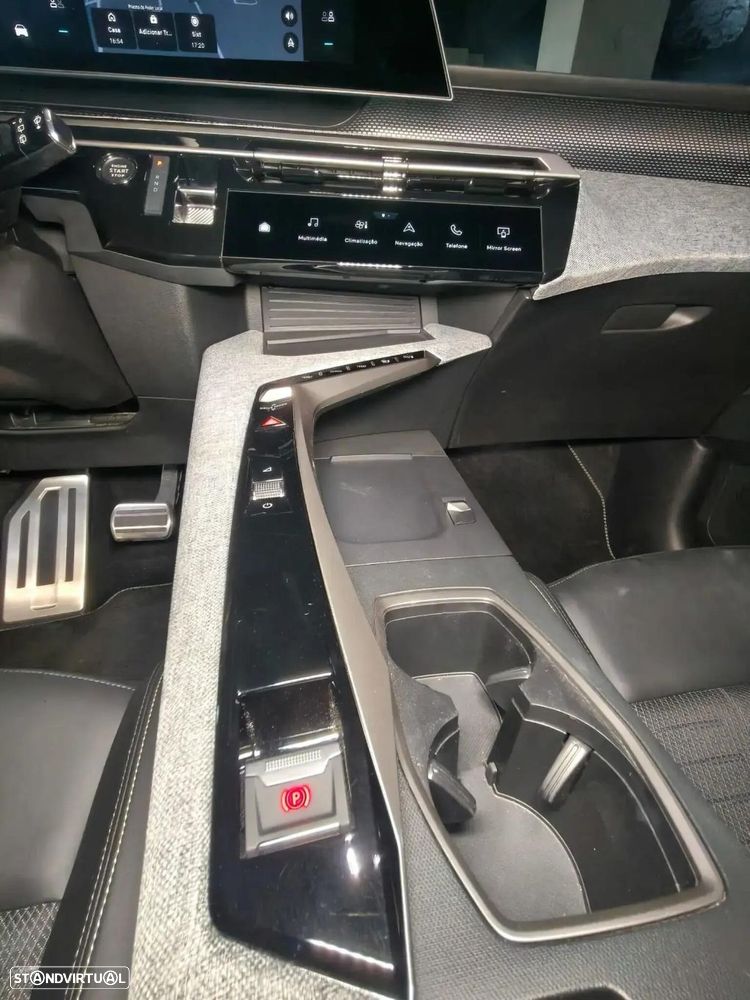 Peugeot e-5008 73 kWh GT — fotografia 34
