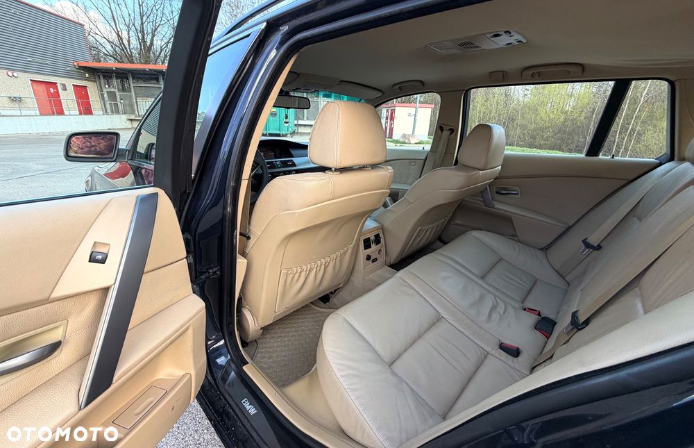 BMW Seria 5 - 33