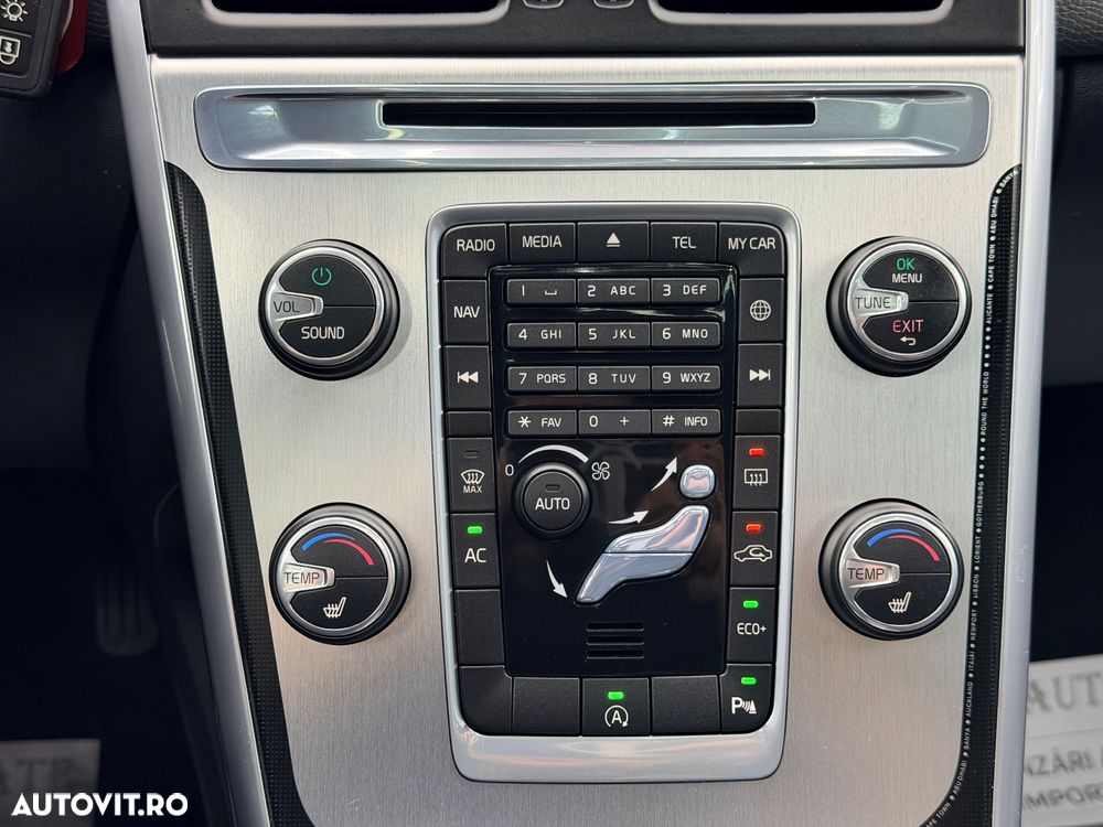 Volvo XC 60 D4 Geartronic Ocean Race - 33