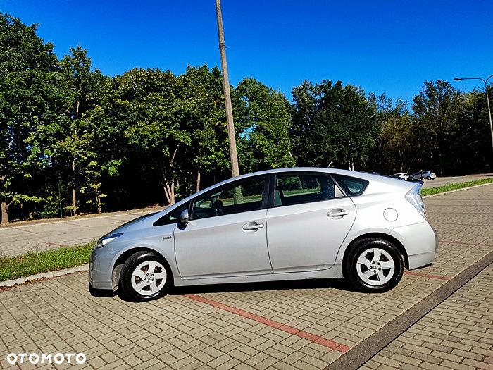 Toyota Prius - 5