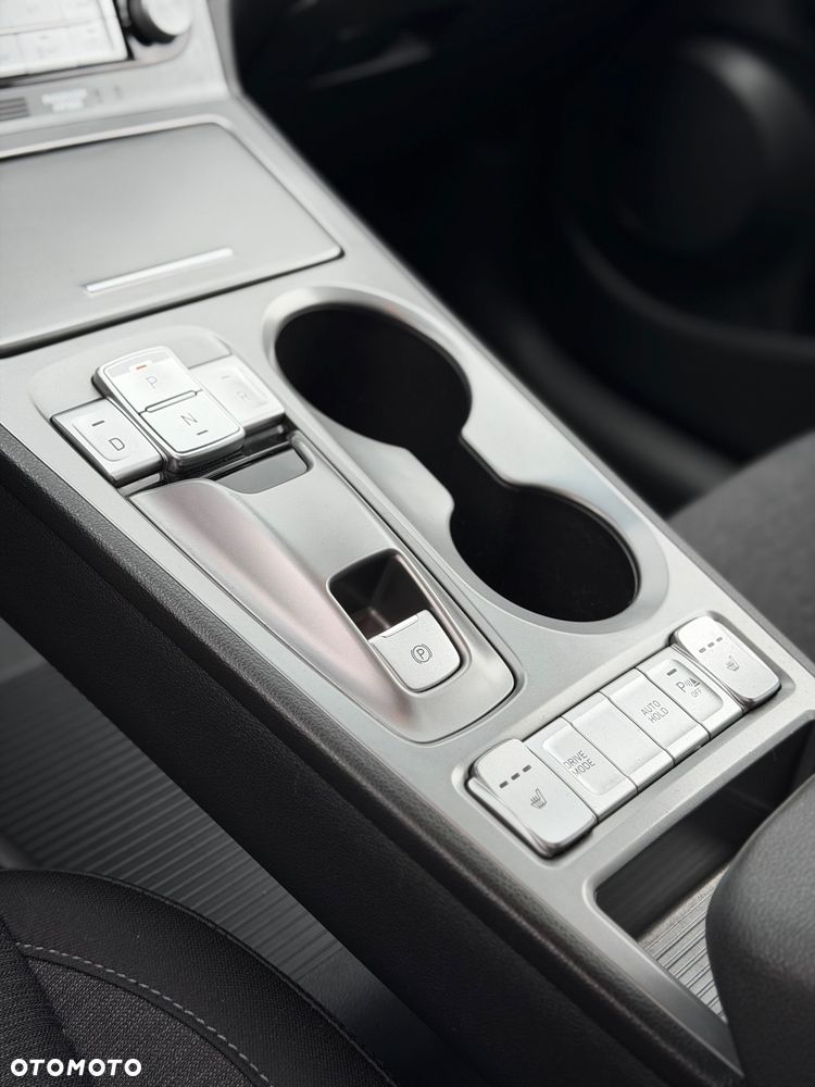Hyundai Kona Business - 24