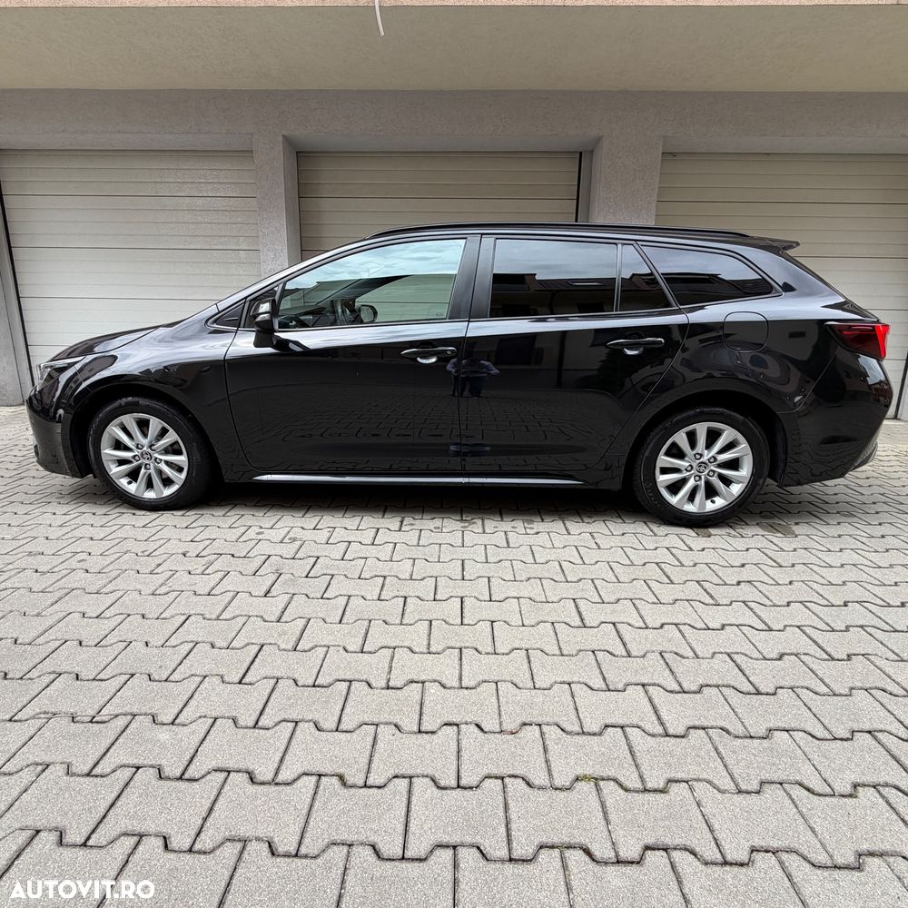Toyota Corolla 1.8 Business Edition - 3