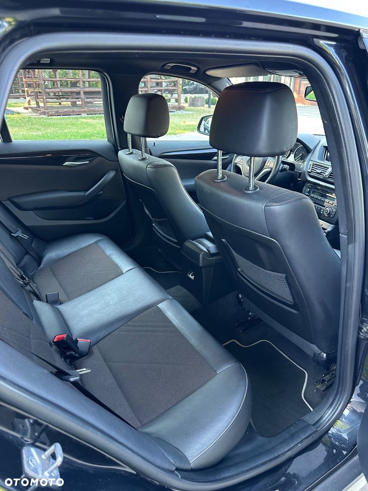 BMW X1 xDrive18d xLine - 24