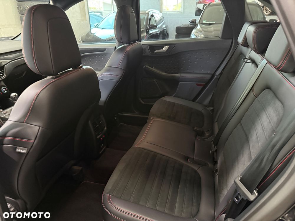 Ford Kuga 1.5 EcoBoost ST-LINE X - 15