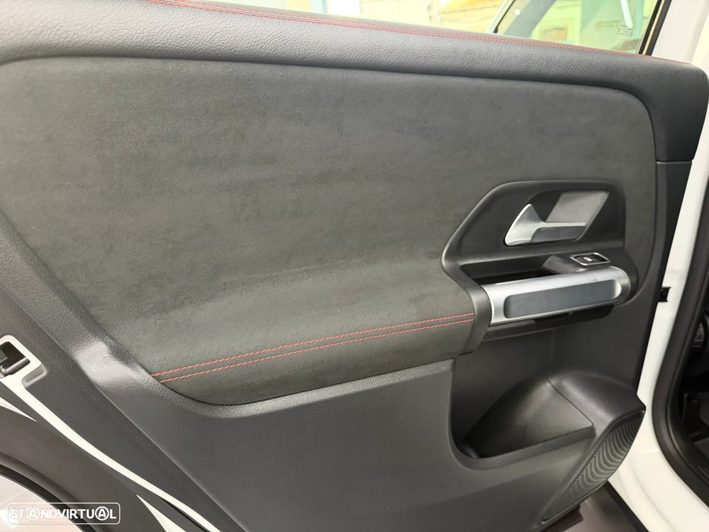 Mercedes-Benz GLB 180 d AMG Line - 42