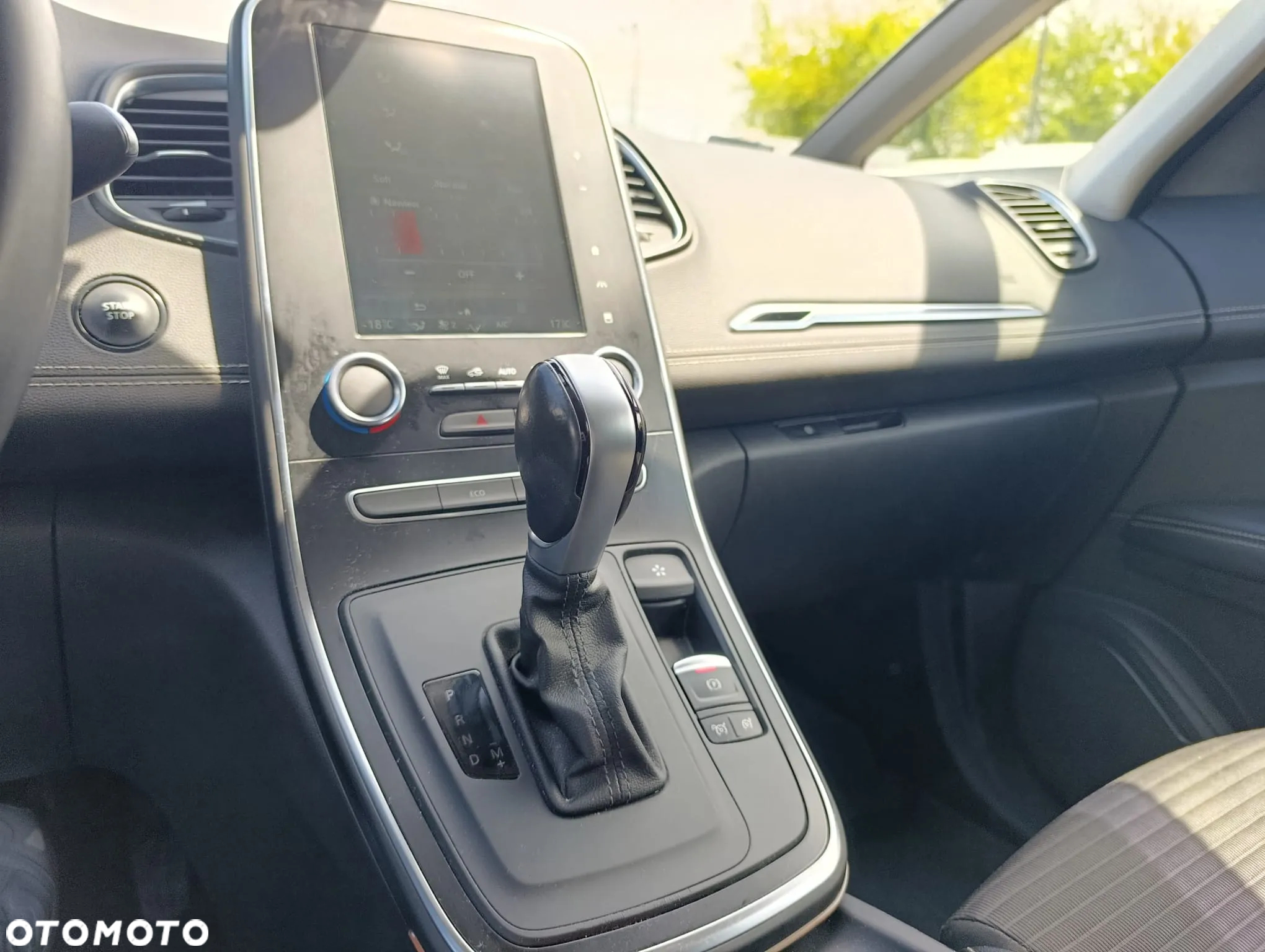 Renault Scenic 1.3 TCe FAP Intens EDC - 29