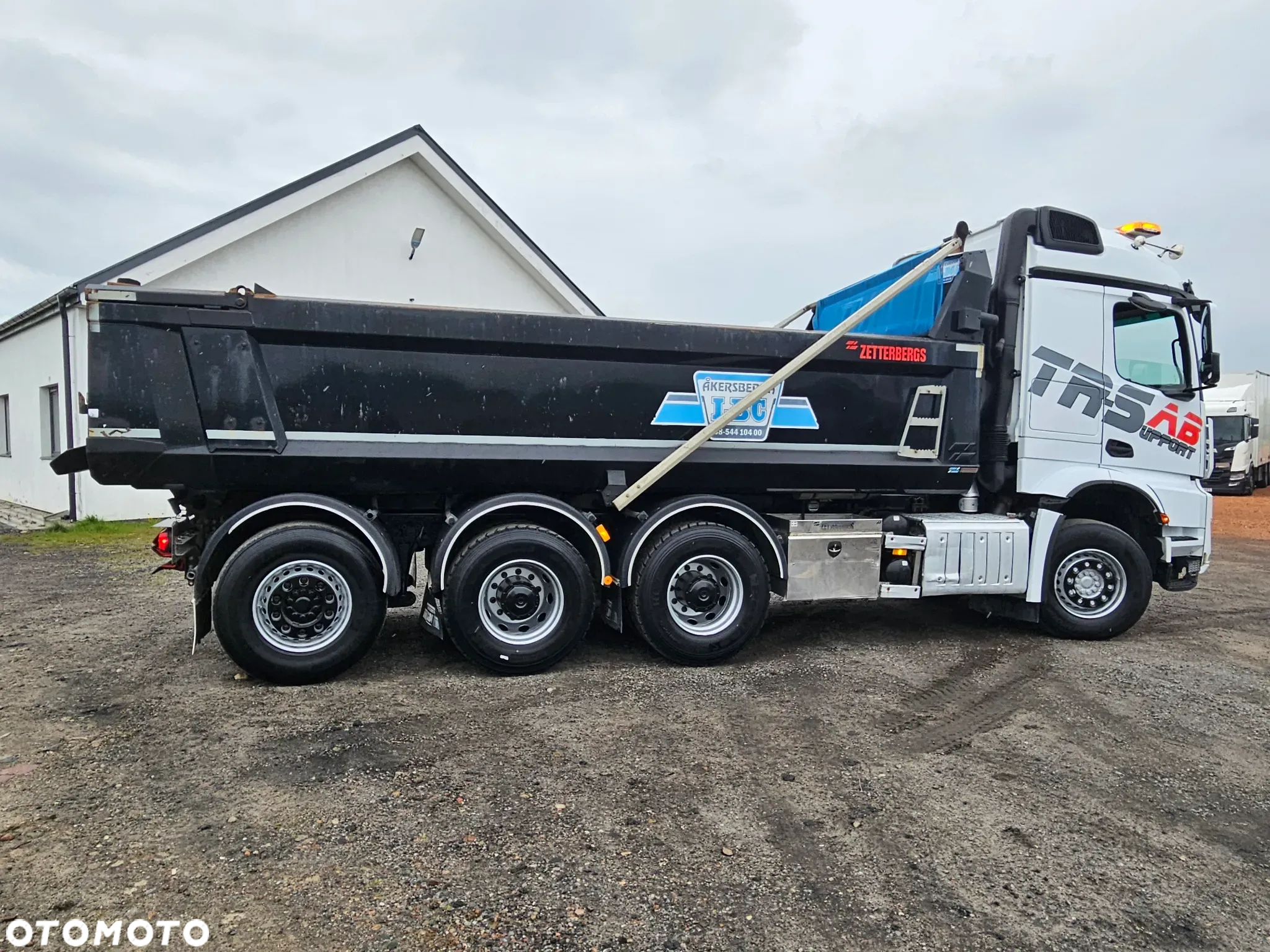 Mercedes-Benz Arocs - 21
