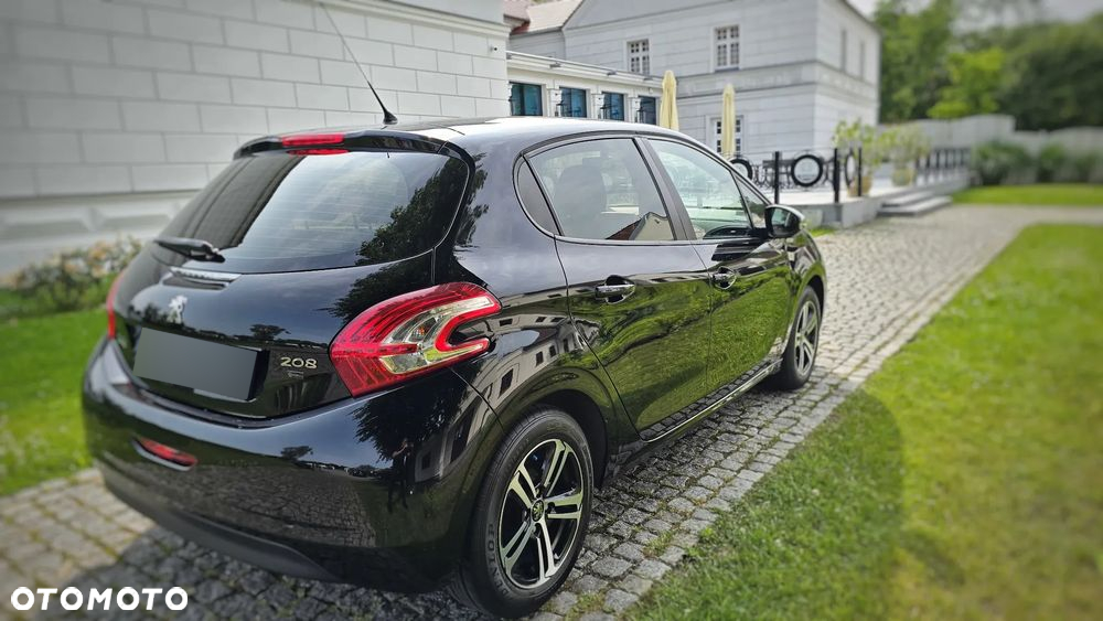 Peugeot 208 1.2 PureTech Allure - 4