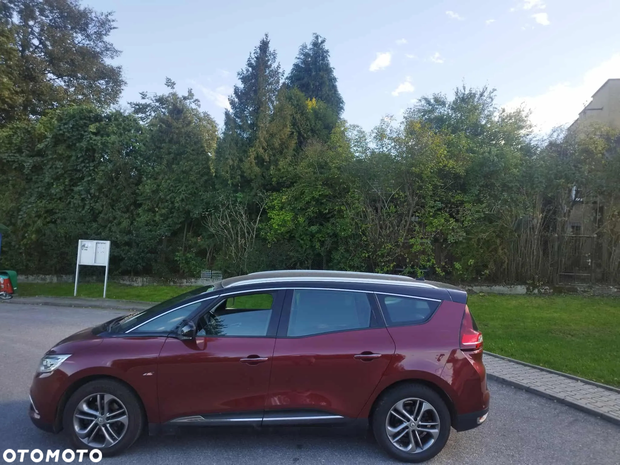 Renault Grand Scenic TCe 140 GPF BUSINESS EDITION - 9