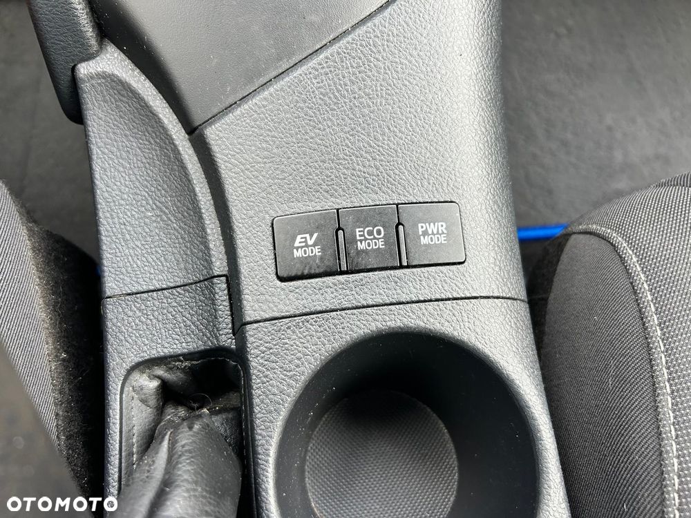 Toyota Auris 1.8 HSD Luna - 35