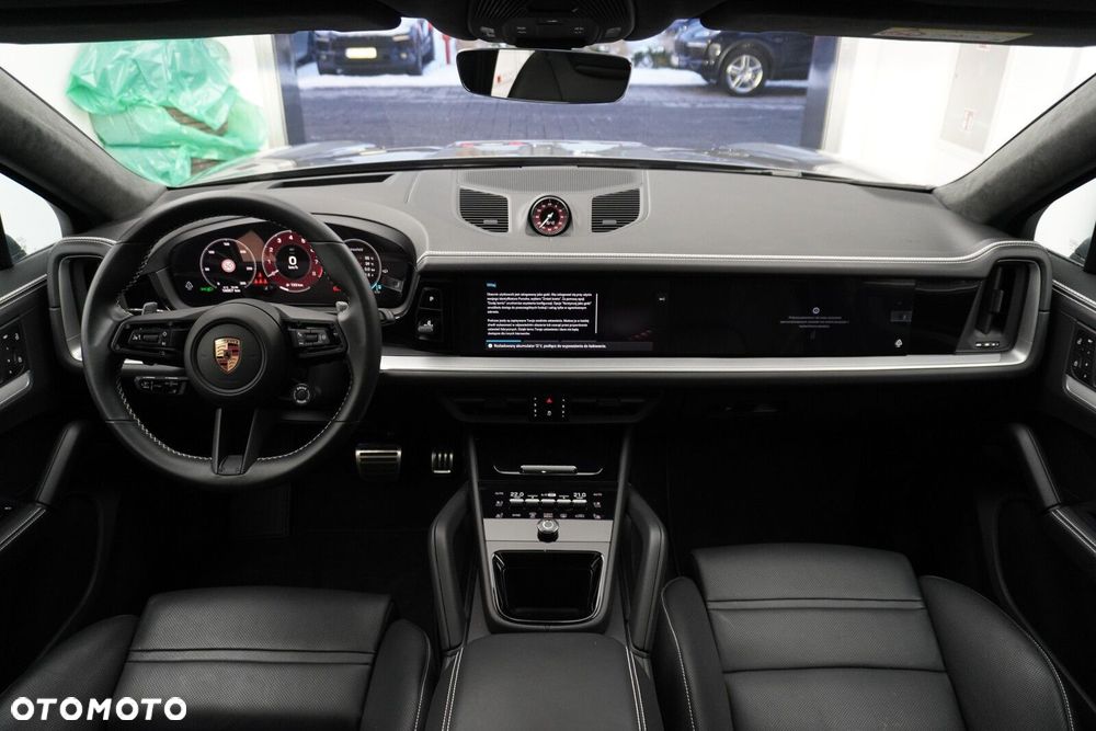 Porsche Cayenne - 32