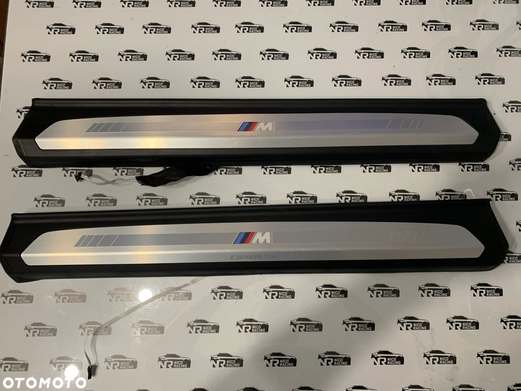 LISTWY PROGOWE NAKŁADKI LEWA PRAWA M-PAKIET LED BMW 8 G14 8076666 8076665 - 1