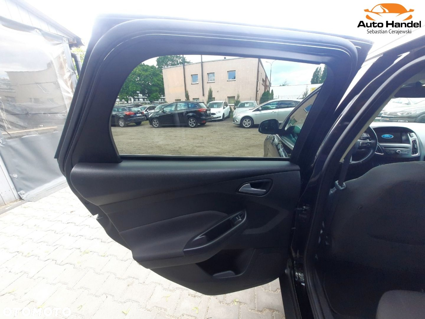 Ford Focus Turnier 1.5 EcoBoost Start-Stopp-System TITANIUM - 39