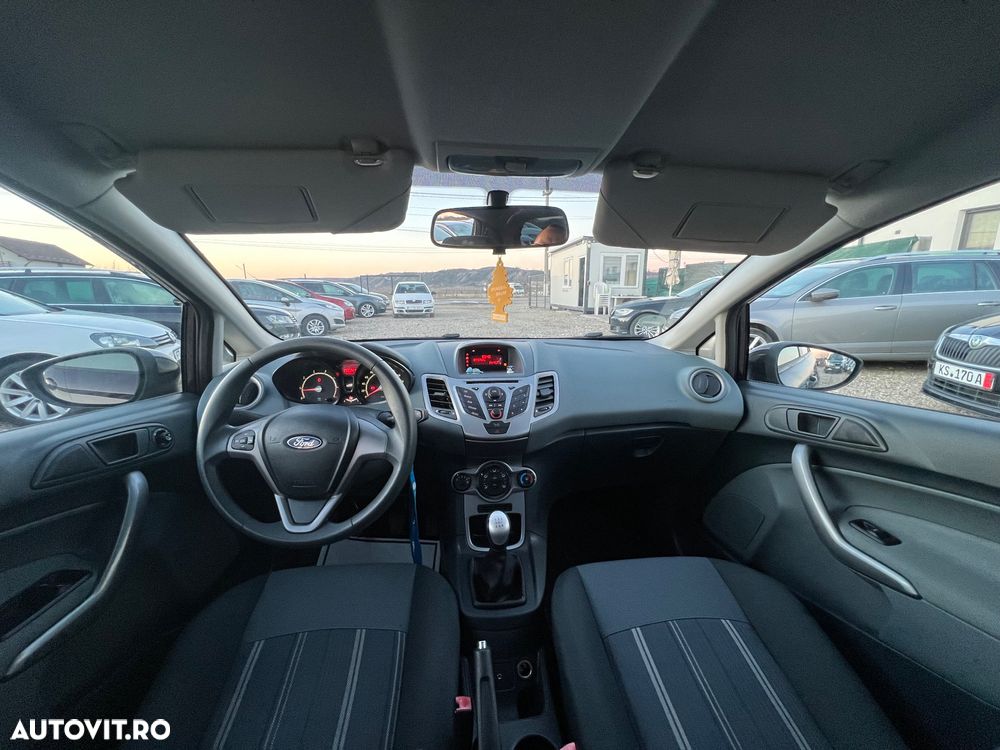 Ford Fiesta 1.25 Champions Edition - 3