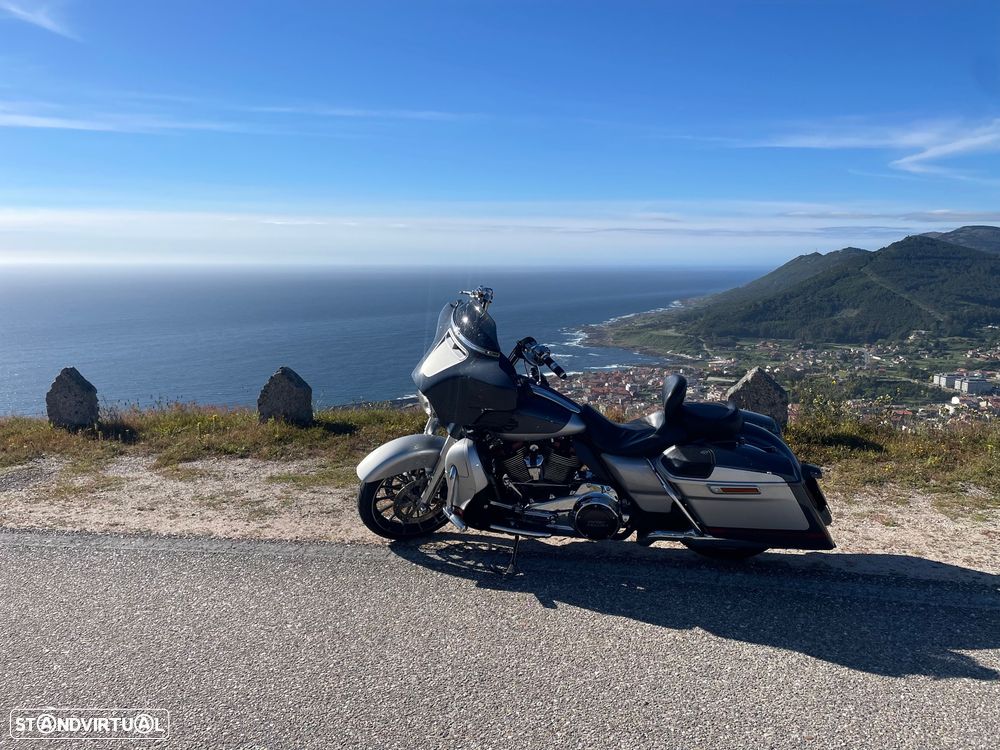Harley-Davidson FLHXS STREET GLIDE CVO - 6