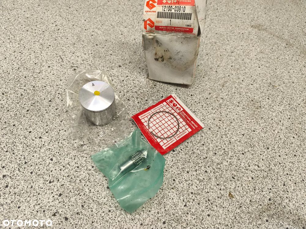 Tłok, pierścień Suzuki RM 80 RM80 - 1