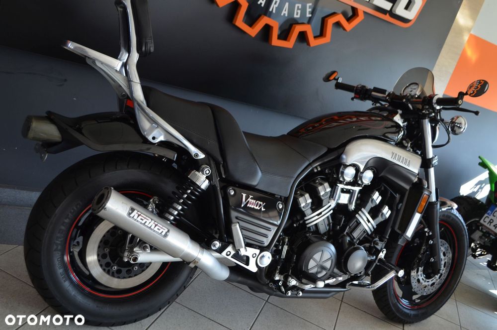 Yamaha V-MAX - 3