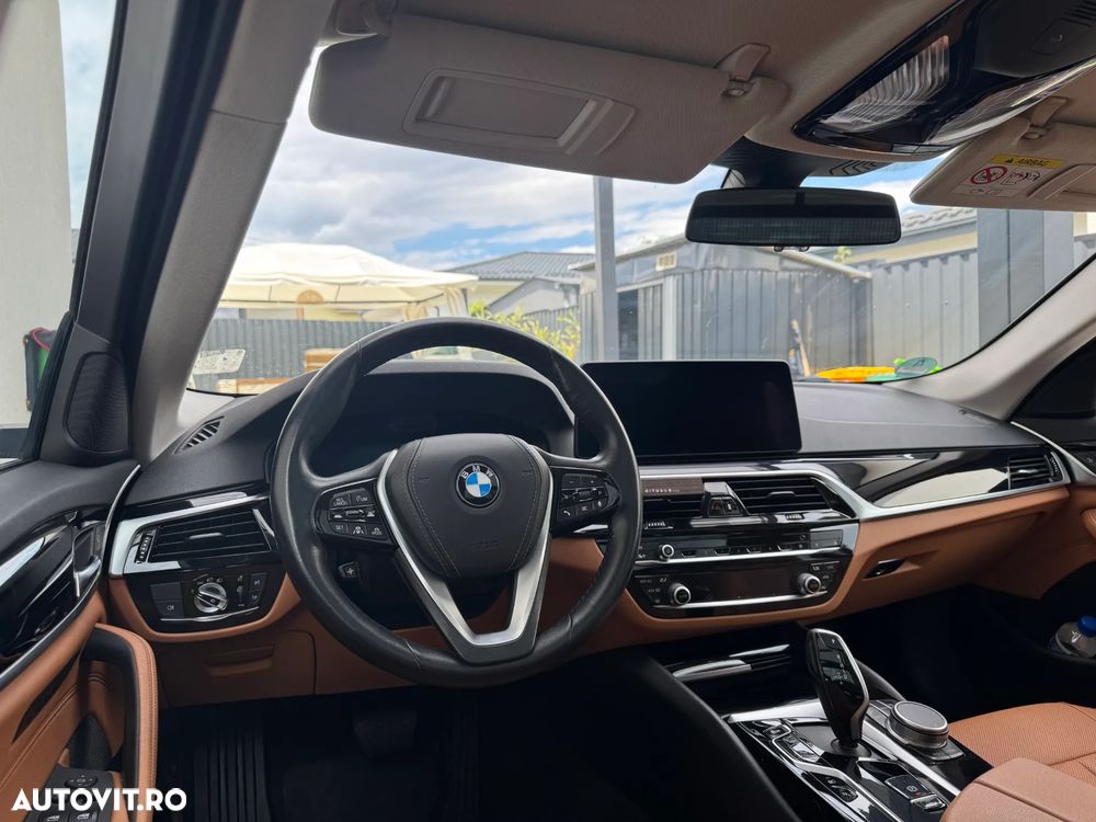 BMW Seria 5 530e xDrive AT PHEV - 12