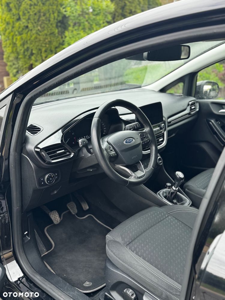 Ford Fiesta - 10