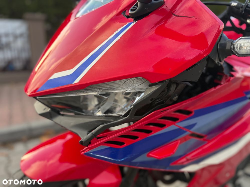 Honda CBR - 19