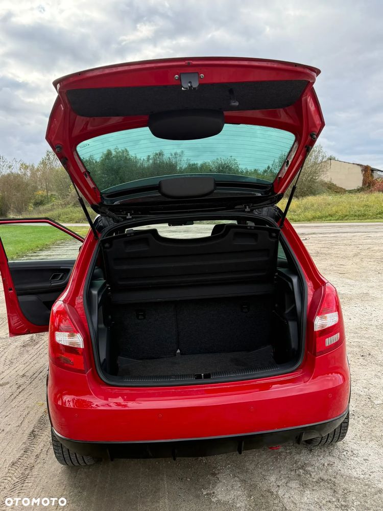 Skoda Fabia 1.2 TSI MONTE CARLO - 11