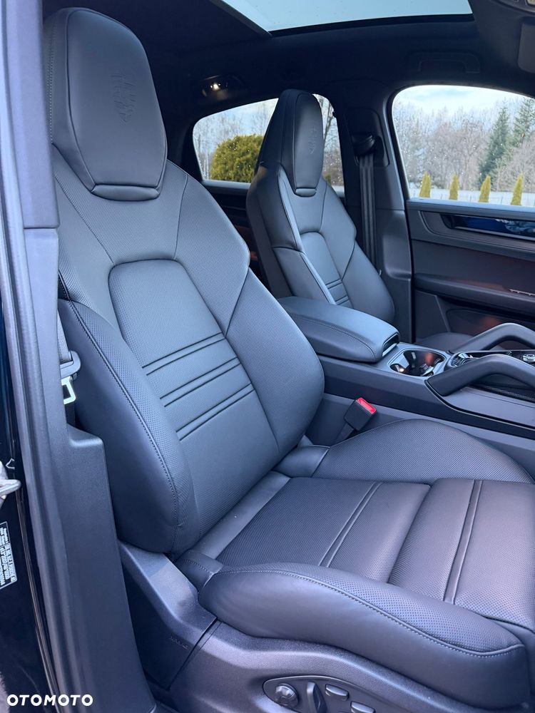 Porsche Cayenne Black Edition - 6