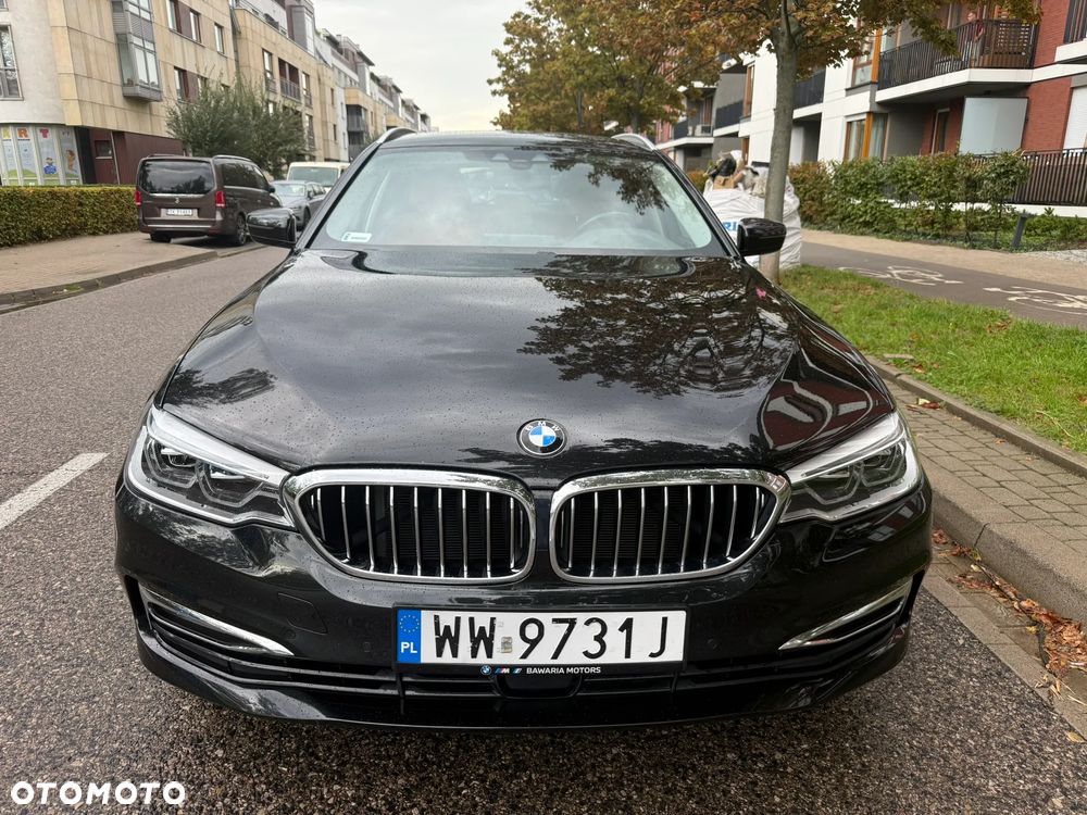 BMW Seria 5 530i xDrive Luxury Line - 7