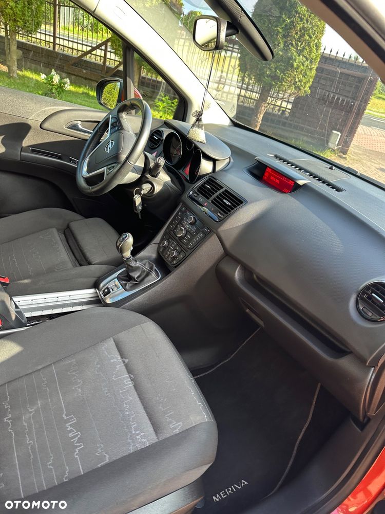 Opel Meriva 1.4 T Cosmo S&S - 8
