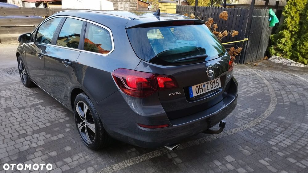 Opel Astra 1.4 Turbo Cosmo - 11