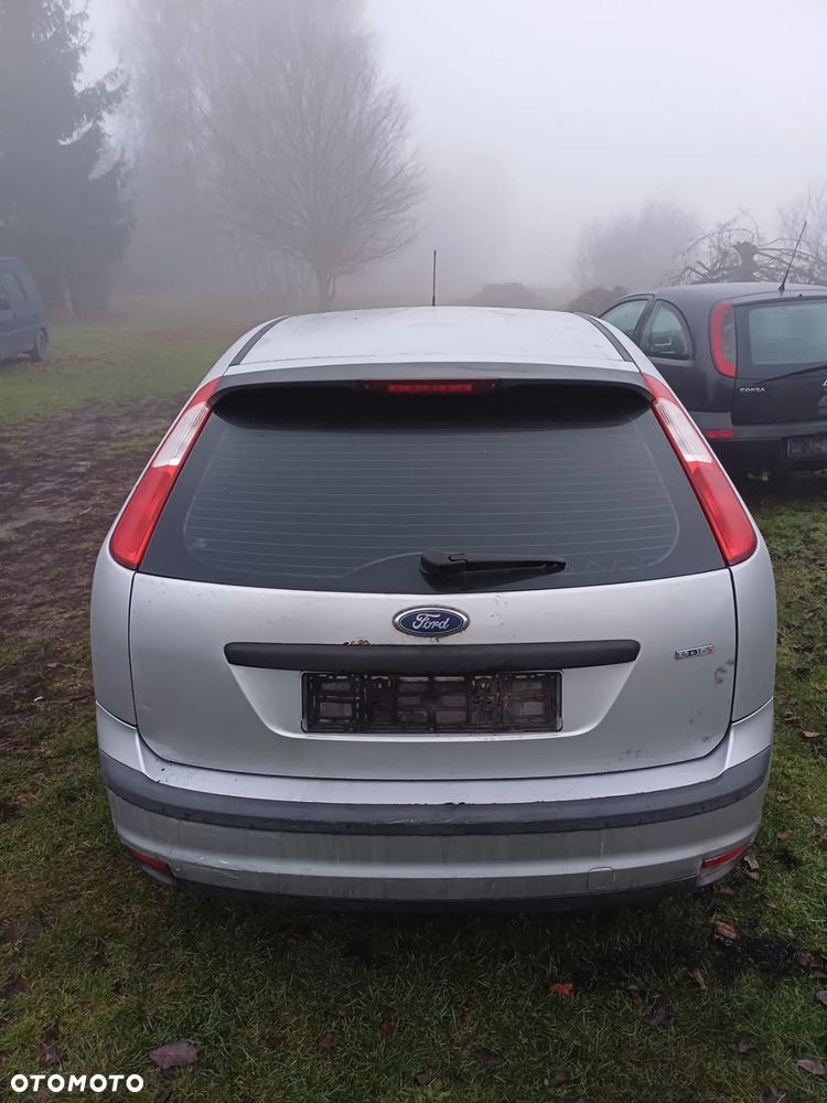 Belka tylna zawieszenia zdrowa Ford Focus mk2 kolor 03 DA3 auto całe na części - 1