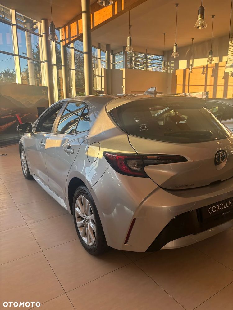 Toyota Corolla 1.8 Hybrid Comfort - 4