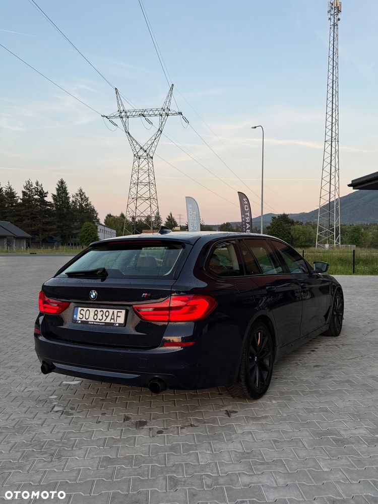 BMW Seria 5 520i M Sport Edition - 8