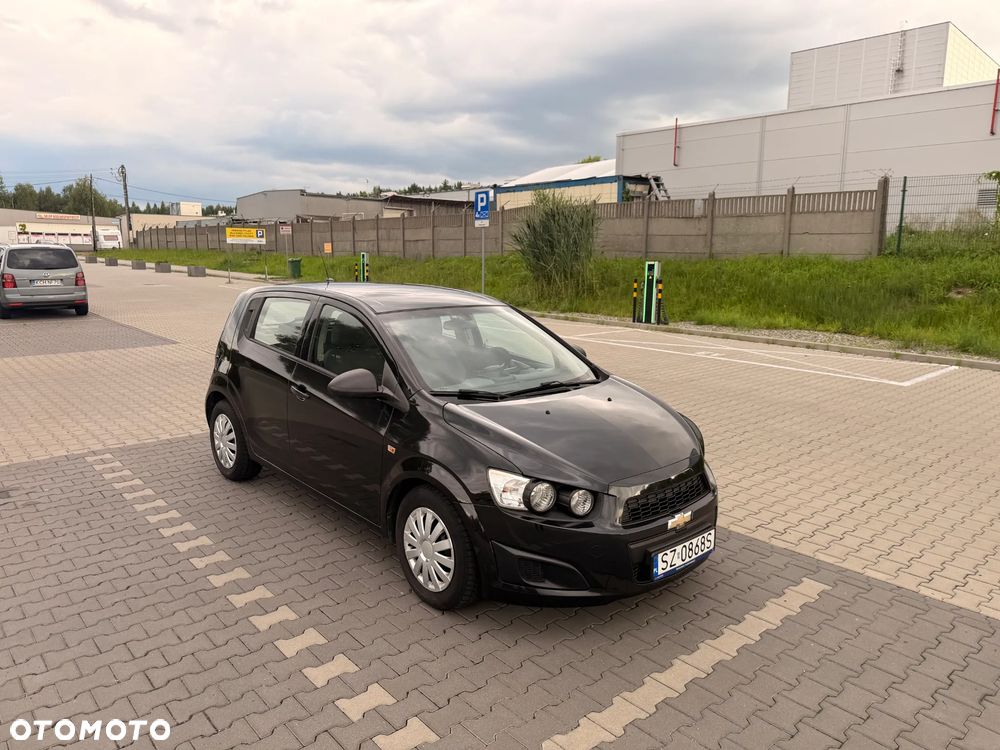 Chevrolet Aveo - 8
