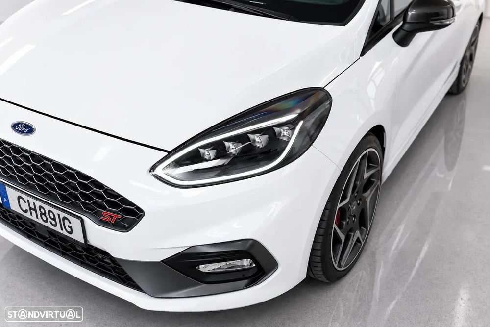 Ford Fiesta 1.5 EcoBoost ST - 17